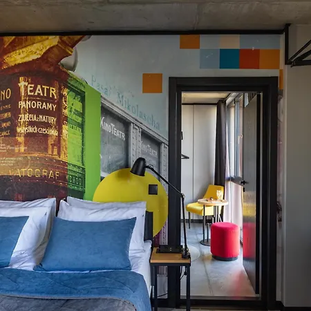 !Fest Hotel-2